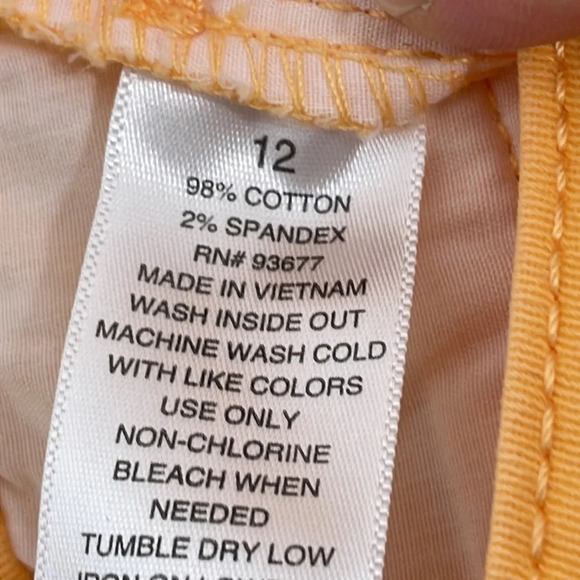 a.n.a Jean Shorts NWT Mid Rise Shortie Denim Florida Mango Yellow Size 12 - Picture 8 of 11